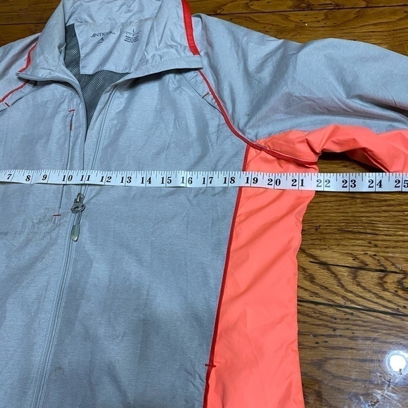 Antigua Light Rain Windproof Jacket Size L - Picture 9 of 10